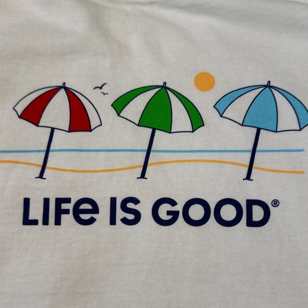 NWOT, Life Is Good Tee with Colorful Umbrella Print - 100% cotton